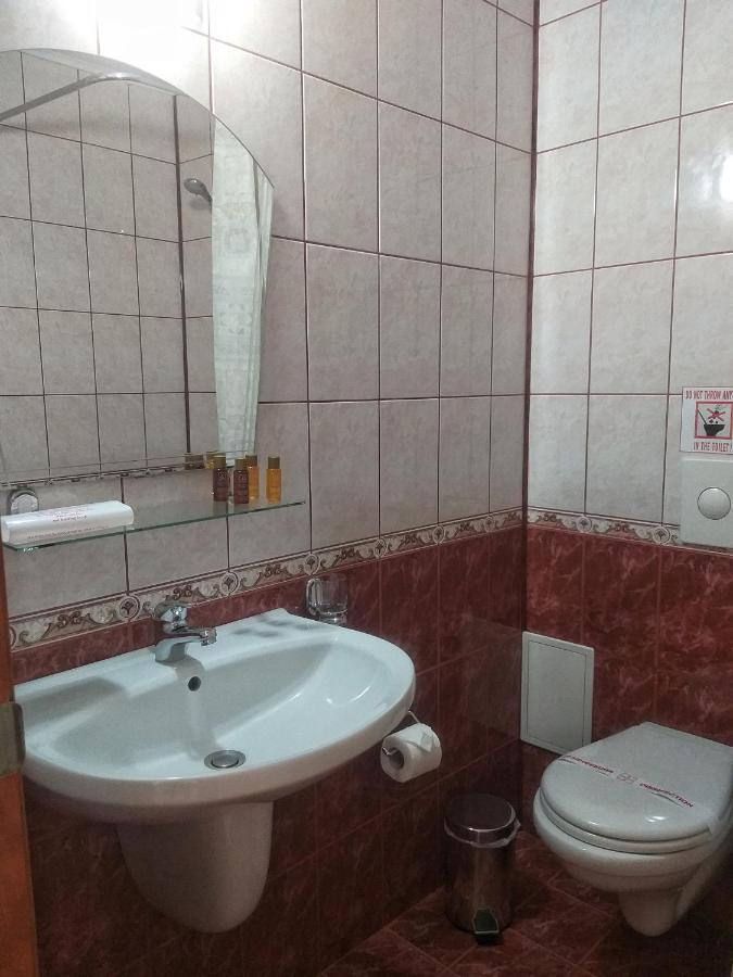 Family Hotel Rainbow Свети-Влас Экстерьер фото