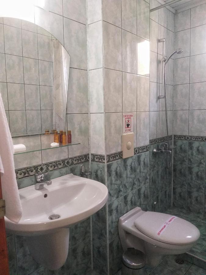 Family Hotel Rainbow Свети-Влас Экстерьер фото